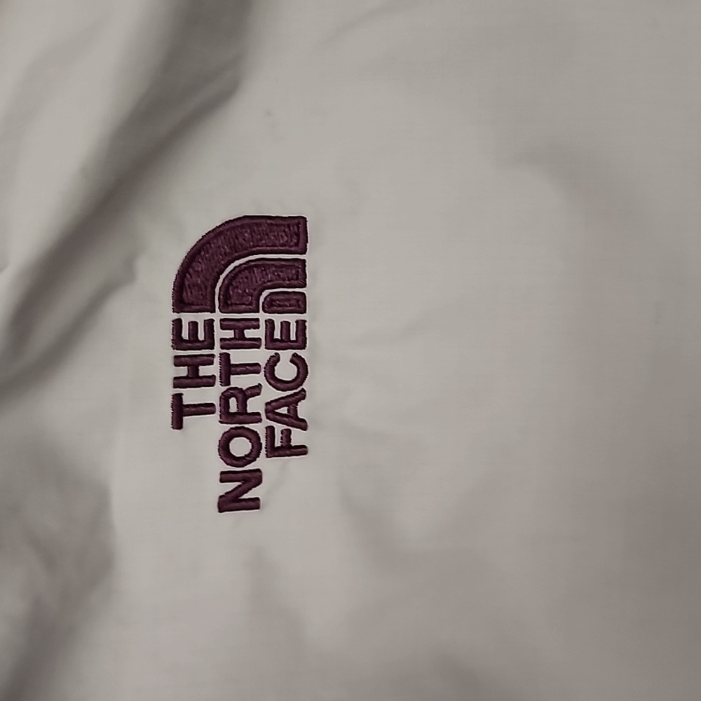 The north face windbreaker with hood lg - Picture 11 of 14